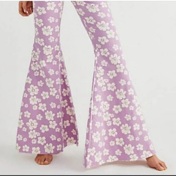 We The Free Just Float on Flare Pants Size 35 Short - Picture 3 of 11